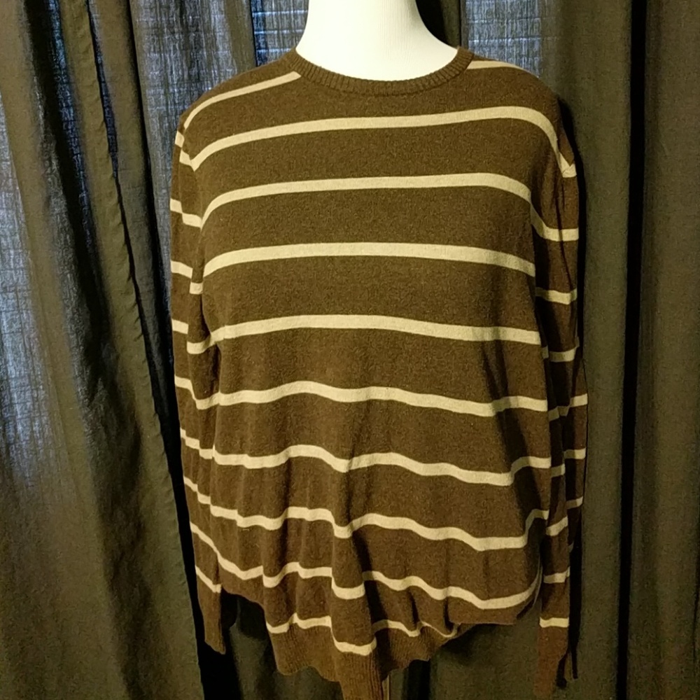Brown sweater
